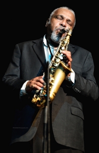 Jesse Jones Jr. with the Allan Harris Band at the Shuler Theater