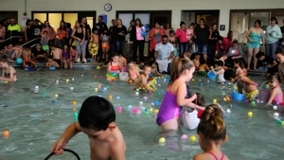 Aqua Easter Egg Hunt, Raton Regional Aquatic Center 2015