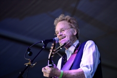 Bob Livingston sings at Taos, 2015