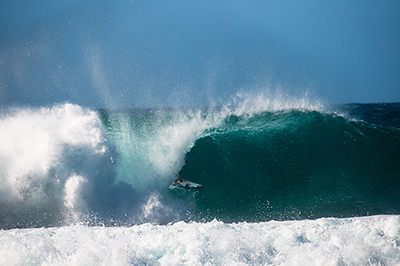 Free surf at Rocky Point on Oahu's North Shore, December 2018, by Tim Keller