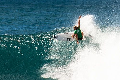 CoCo Ho at Backdoor Banzai Pipeline, December 2018, Women's Pipe Invitational