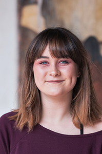 Delia Bradley portrait at NM Poetry Out Loud 2018, St. Francis Auditorium courtyard