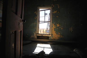 abandoned house interior, Des Moines, New Mexcio