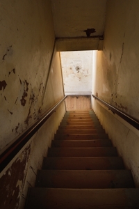 Lincoln County Courthouse staircase